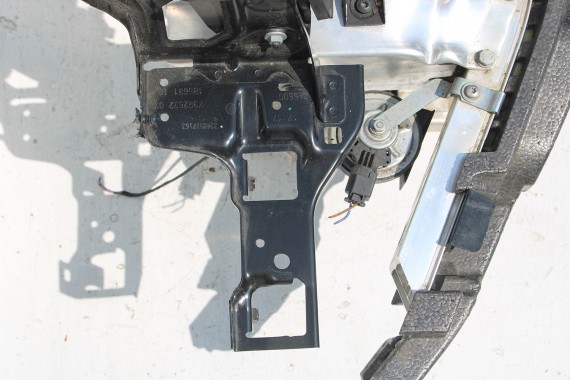 BMW 2 F46 PRZÓD PAS PRZÓD Grand Tourer 7424742 7382183 7422573 7422574