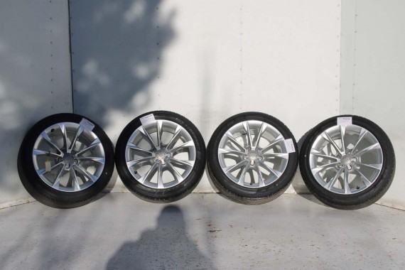 AUDI A4 A5 FELGI 18 cali OPONY KOŁA felga 8T0601025CA 8.5J*18H2 ET29 opona DUNLOP SP SPORT MAXX 245/40/18 93Y lato 8T0601025