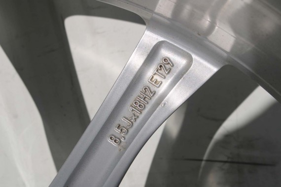 AUDI A4 A5 FELGI 18 cali OPONY KOŁA felga 8T0601025CA 8.5J*18H2 ET29 opona Michelin Pilot Sport 37 245/40/18 93Y lato 8T0601025