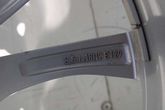 AUDI A4 A5 FELGI 18 cali OPONY KOŁA felga 8T0601025CA 8.5J*18H2 ET29 opona Michelin Pilot Sport 37 245/40/18 93Y lato 8T0601025