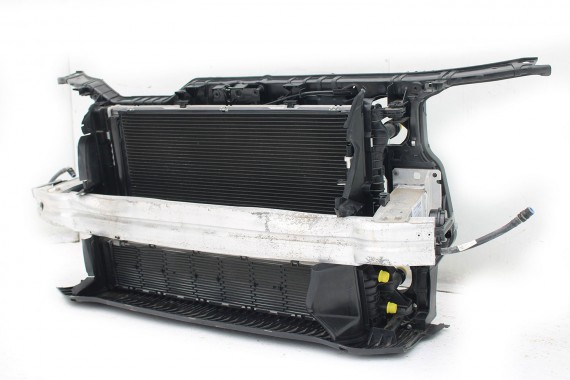 AUDI A4 A5 PAS PRZEDNI...