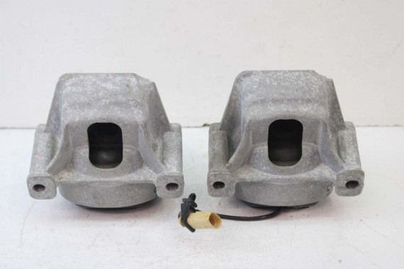 AUDI A4 A5 PODUSZKA ŁAPA SILNIKA 8R0199381AN 8R0199381B lewa prawa strona 2 sztuki 8R0 199 381 8R0199381AJ 8R0199381AN 8R0199381