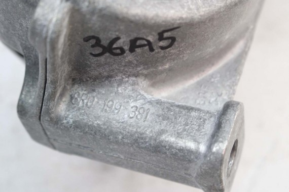 AUDI A4 A5 PODUSZKA ŁAPA SILNIKA 8R0199381AN 8R0199381B lewa prawa strona 2 sztuki 8R0 199 381 8R0199381AJ 8R0199381AN 8R0199381