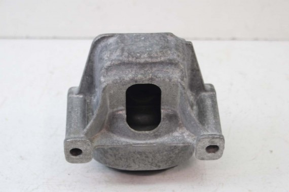 AUDI A4 A5 PODUSZKA ŁAPA SILNIKA 8R0199381AN 8R0199381B lewa prawa strona 2 sztuki 8R0 199 381 8R0199381AJ 8R0199381AN 8R0199381