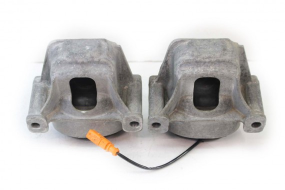 AUDI A4 A5 PODUSZKA ŁAPA SILNIKA 8R0199381AN 8R0199381B lewa prawa strona 2 sztuki 8R0 199 381 8R0199381AJ 8R0199381AN 8R0199381