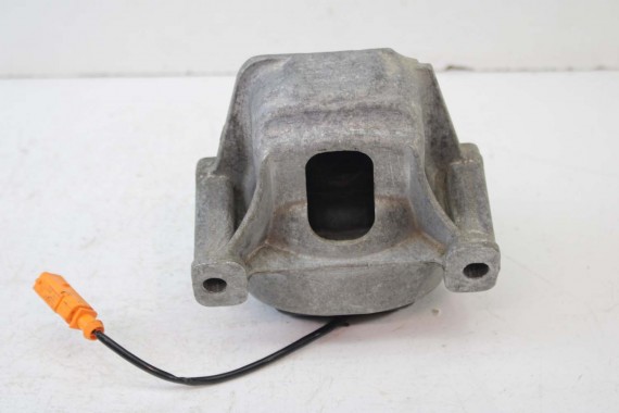 AUDI A4 A5 PODUSZKA ŁAPA SILNIKA 8R0199381AN 8R0199381B lewa prawa strona 2 sztuki 8R0 199 381 8R0199381AJ 8R0199381AN 8R0199381