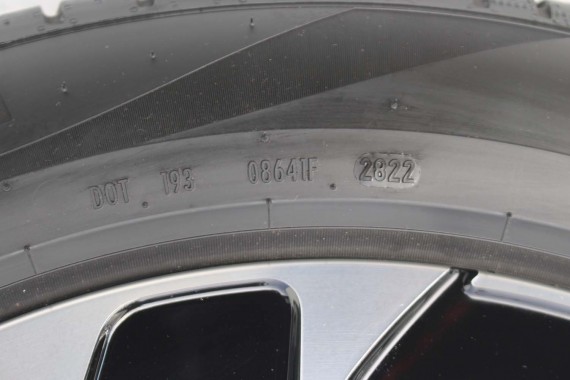 VW ID4 ID5 FELGI 19 cali OPONY KOŁA 11A601025 felga 8J*19H2 ET45 opona PIRELLI SCORPION 235/55 R19 101T 255/50 103T 11A601025