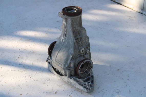 AUDI MOST TYLNY LWV TYŁ DYFER 0AR525053E A6 A7 A8 dyferencjał 0AR525053E 0AR5250083 0AR525053 0AR525053E 0AR525053E 0AR525053E