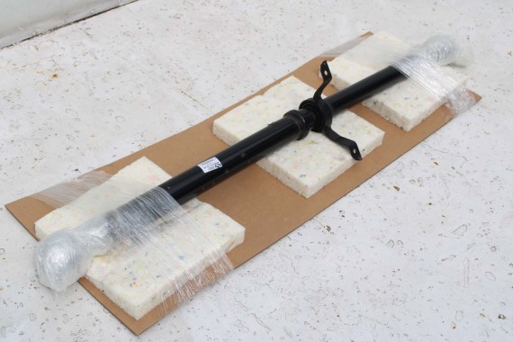 AUDI A4 A5 WAŁ KARDANA NAPĘDOWY 8K0521101AA 8K0 521 101 AA 8K 8T 4*4 Quattro napęd osi tył 4X4 8K0521101AA  8K0521101 8K0521101