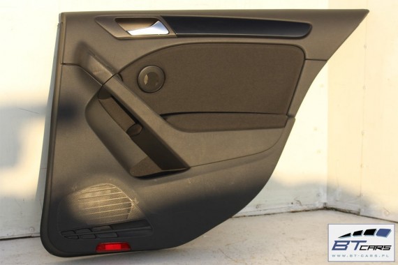 VW GOLF 6 VI GTI BOCZKI BOCZEK DRZWI drzwiowe tapicerka 5K 5K4 5-cio drzwiowy welur welurowe czarne listwy piano 5K4867011