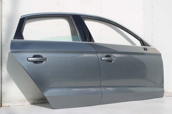 AUDI A3 SEDAN LX7R DRZWI PRZÓD + TYŁ STRONA PRAWA 8V przednie tylne 2 sztuki 8V5 Kolor 0C0C LX7R szary 8V5831052 8V5833052