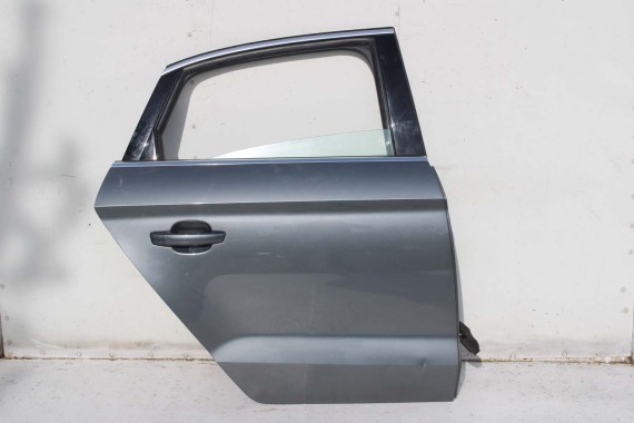 AUDI A3 SEDAN LX7R DRZWI PRZÓD + TYŁ STRONA PRAWA 8V przednie tylne 2 sztuki 8V5 Kolor 0C0C LX7R szary 8V5831052 8V5833052