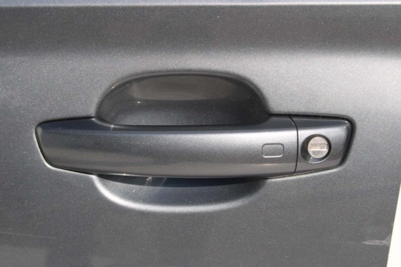 AUDI A3 SEDAN LX7R DRZWI PRZÓD STRONA LEWA 8V przednie 8V5 Kolor 0C0C LX7R szary 8V5831051 8V5831051A 8V5831051B 8V5831051D 1szt