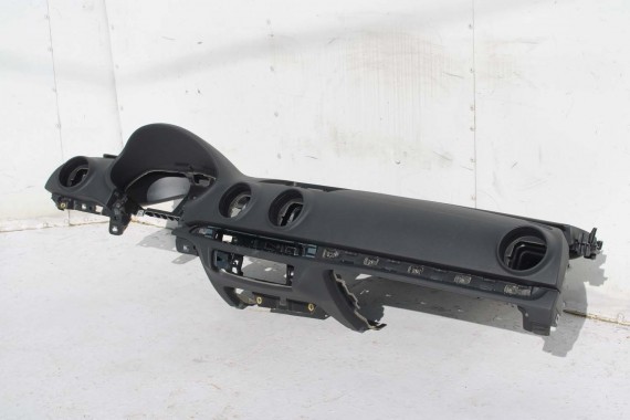 AUDI A3 KONSOLA DESKA ROZDZIELCZA KOKPIT PULPIT 8V 8V1857001 8V1 857 001 kolor czarny 2013- 8V1857001 8V1857001 8V1857001