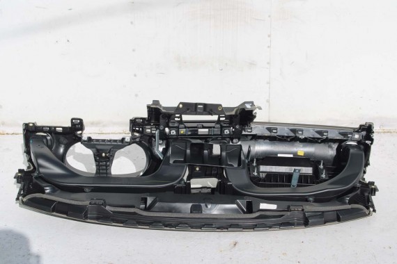 AUDI A3 KONSOLA DESKA ROZDZIELCZA KOKPIT PULPIT 8V 8V1857001 8V1 857 001 kolor czarny 2013- 8V1857001 8V1857001 8V1857001