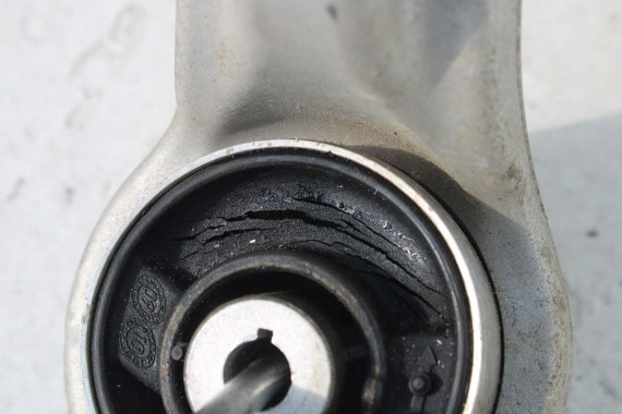 AUDI A8 4H WAHACZE PRZÓD przednie 4H0407155A 4H0407156A 4H0407151C 4H0407156A 4H0407152C 4H0407693G 4H0407505F 4H0407509F D4 FL