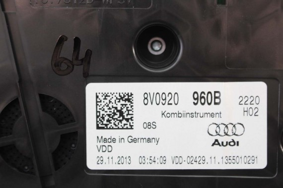 AUDI A3 ZEGARY LICZNIKI BENZYNA 8V0920960B ZEGAR WYŚWIETLACZ WIELOFUNKCYJNY COLOUR ZESTAW WSKAŹNIKÓW 8V0 920 960 benzyna 8V USA