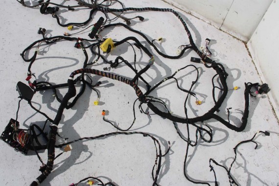 AUDI A3 Wiązka instalacja wewnętrzna 8V1971051 8V1971051 Silnik benzyna 1.8 TFSi 5G0971072 8V1971051 8V1 971 051 USA 8V1971051