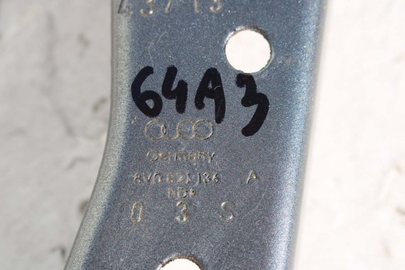 AUDI A3 ŚLIZG WSPORNIK BŁOTNIKA 8V0821135 8V0821136 prowadnica mocowanie 8V0821135A 8V0821136A 8V0821135B 8V0821135B 8V0821135