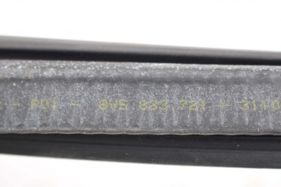 AUDI A3 SEDAN USZCZELKA DRZWI 8V5833721 8V5833721A 8V5831721 8V0823723 8V5 833 721 8V5831721 8V5833721A 8V5833721 8V5833721A 8V