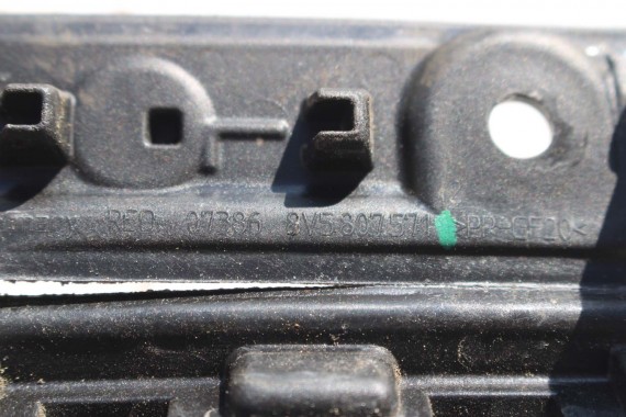 AUDI A3 SEDAN PROWADNICA ŚLIZG 8V5807571 MOCOWANIE TYŁ ZDERZAKA 8V5807571 8V5807572 8V5807571 wspornik mocowanie wzmocnienie L+P