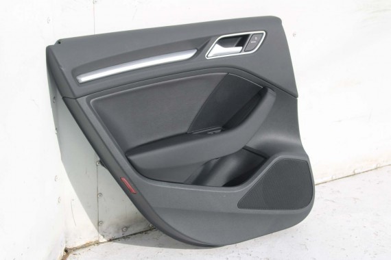 AUDI A3 SEDAN BOCZEK BOCZKI DRZWI drzwiowe tapicerka skóra kolor czarny 8V 8V5867303 8V5867304 8V5867305 8V5867306 8V5 867 303