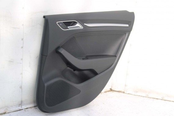 AUDI A3 SEDAN BOCZEK BOCZKI DRZWI drzwiowe tapicerka skóra kolor czarny 8V 8V5867303 8V5867304 8V5867305 8V5867306 8V5 867 303