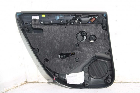 AUDI A3 SEDAN BOCZEK BOCZKI DRZWI drzwiowe tapicerka skóra kolor czarny 8V 8V5867303 8V5867304 8V5867305 8V5867306 8V5 867 303