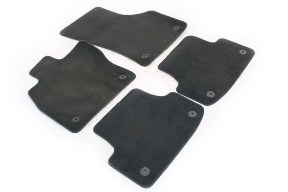 AUDI A3 SEDAN DYWANIKI WYCIERACZKI PODŁOGI 8V1863691 8V1864435 8V1864436 8V4864451 8V4864452 8V1863691A 8V1863435 8V4863011 8V