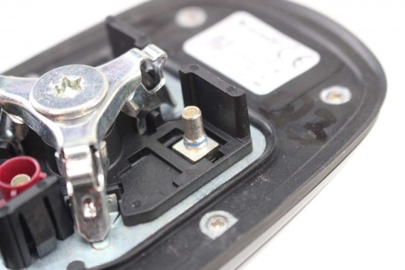 AUDI A4 A5 A7 Q2 Q3 Q5 Q7 ANTENA 4M0035503R DACHOWA NA DACH  LY9B - czarny brylantowy GSM GPS 4M0035503K 4M0 035 503 R 4M0035503