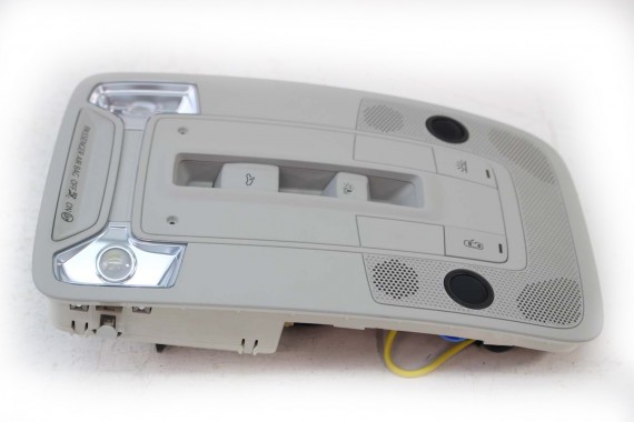 AUDI Q2 Q3 LAMPKA PODSUFITKI 81A947135T 81A 947 135 T oświetlenie kabiny ET1 srebrny 81A947135T F3 A1 82A 81A947135T 81A947135T