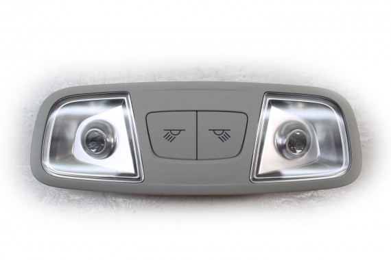 AUDI Q3 LAMPKA PODSUFITKI KABINY 8V0947111B oświetlenie LED 8V0 947 111 B Kolor ET1 kryształowo srebrny 8X 8V 8U 83A 8V0947111B