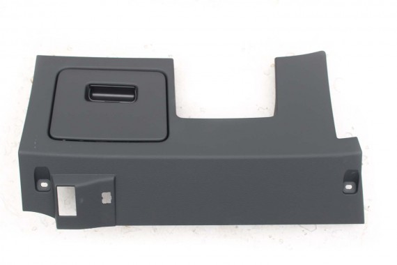 AUDI Q3 83A SCHOWEK KONSOLI KIEROWCY 83B863075 KONSOLA PULPIT DESKA KOKPIT czarna 83B863075 83B863075 83B863075A 83B863075 F3