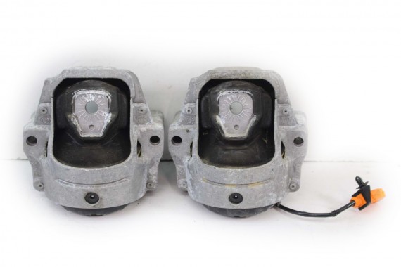 AUDI A4 A5 PODUSZKA ŁAPA SILNIKA 8R0199381AN 8R0199381B lewa prawa strona 2 sztuki 8R0 199 381 8R0199381AJ 8R0199381AN 8R0199381