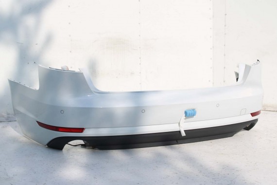 AUDI A4 SEDAN ZDERZAK TYLNY TYŁ 8W 2Y2Y LS9R biały B9 2015- Kolor: 2Y LS9R 8W0807521 8W5807511 8W5807067 8W0945105 8W5 807 511