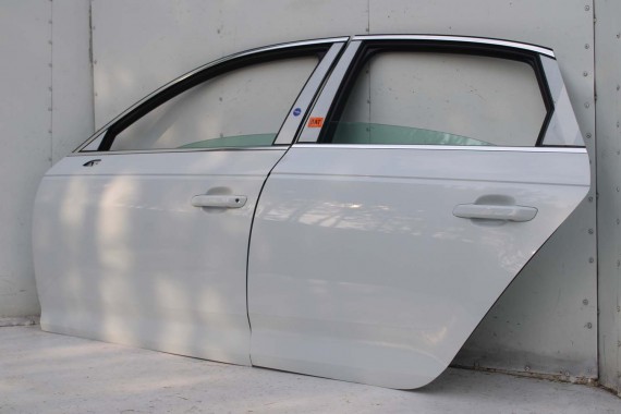 AUDI A4 SEDAN 8W B9 LS9R DRZWI LEWE PRZÓD + TYŁ STRONA LEWA przednie + tylne 2 sztuki 2Y2Y 8W0831051 8W5833051 8W0831051A białe