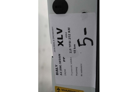 AUDI A4 SEDAN DRZWI PRAWE PRZÓD + TYŁ STRONA PRAWA przednie + tylne 2 sztuki 2 szt. 8W B9 biały LS9R 2Y2Y 8W0831052 8W5833052