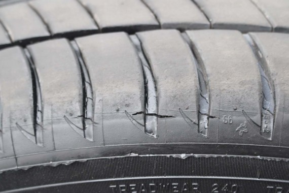 AUDI A4 A5 FELGI 17 cali OPONY KOŁA felga 8W0601025C 7.5J*17H2 ET38 8W opona 225/50/17 8W0601025C 8W0601025C 8W0601025 8W0601025