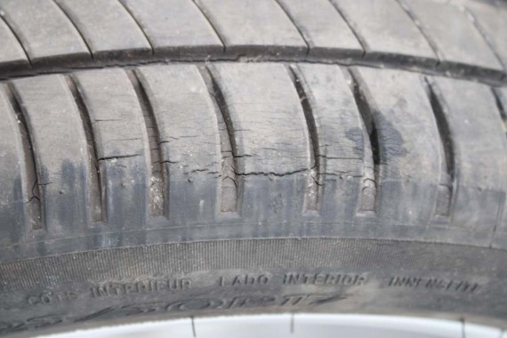 AUDI A4 A5 FELGI 17 cali OPONY KOŁA felga 8W0601025C 7.5J*17H2 ET38 8W opona 225/50/17 8W0601025C 8W0601025C 8W0601025 8W0601025