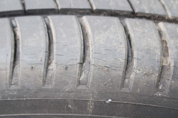 AUDI A4 A5 FELGI 17 cali OPONY KOŁA felga 8W0601025C 7.5J*17H2 ET38 8W opona 225/50/17 8W0601025C 8W0601025C 8W0601025 8W0601025