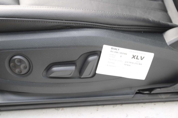 AUDI A4 8W SEDAN FOTELE KOMPLET FOTELI siedzeń siedzenia fotel tapicerka 8W5 8W skóra kolor czarny B9 fotele tapicerka czarna 8W