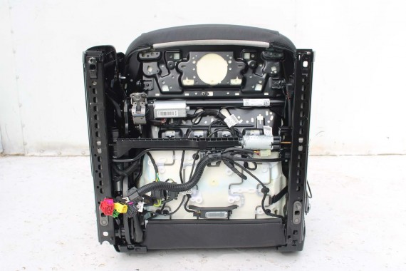 AUDI A4 8W SEDAN FOTELE KOMPLET FOTELI siedzeń siedzenia fotel tapicerka 8W5 8W skóra kolor czarny B9 fotele tapicerka czarna 8W