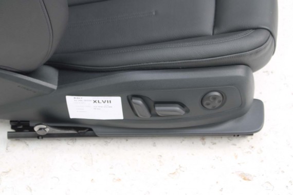 AUDI A4 8W SEDAN FOTELE KOMPLET FOTELI siedzeń siedzenia fotel tapicerka 8W5 8W skóra kolor czarny B9 fotele tapicerka czarna 8W