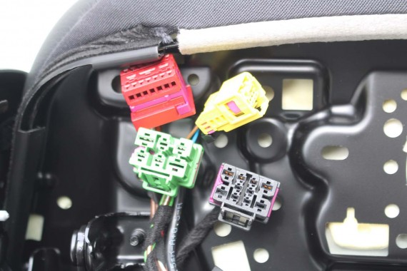 AUDI A4 8W SEDAN FOTELE KOMPLET FOTELI siedzeń siedzenia fotel tapicerka 8W5 8W skóra kolor czarny B9 fotele tapicerka czarna 8W