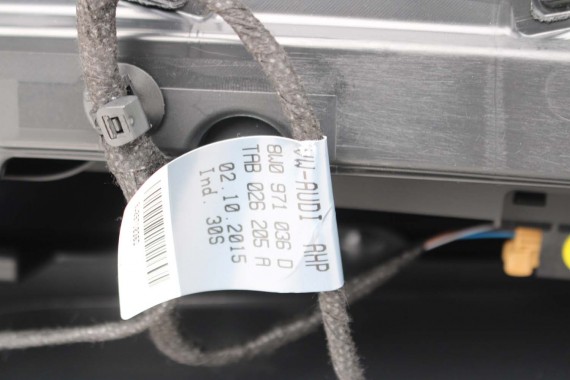 AUDI A4 8W BOCZEK BOCZKI DRZWI drzwiowe tapicerka SEDAN 8W 8W5 B9 skóra kolor czarny 8W1867103 8W1867104 8W0867303 8W0867304