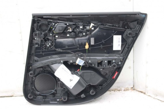 AUDI A4 8W BOCZEK BOCZKI DRZWI drzwiowe tapicerka SEDAN 8W 8W5 B9 skóra kolor czarny 8W1867103 8W1867104 8W0867303 8W0867304