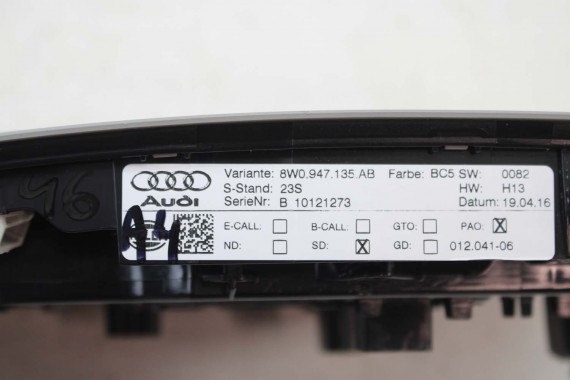 AUDI A4 LAMPKA PODSUFITKI BC5 szara 8W0947135AB 8W0 947 135 AB 4K0947135C 4K0947135AF 8W0947135AB 4K0947135C 4K0947135AF 8W B9