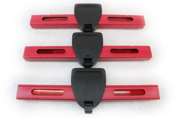 AUDI A4 SEDAN 8W TRÓJKĄT...