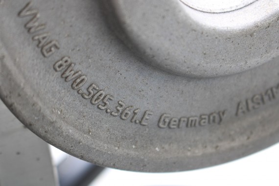 AUDI A4 A5 BELKA ZAWIESZENIA TYLNA TYŁ 8W0505235AE 8W0505235AH 8W0505235AG SANKI 8W0511305AF 8W0505235AM 8W0505235 8W0505235AN