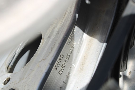 AUDI A4 A5 BELKA ZAWIESZENIA TYLNA TYŁ 8W0505235AM 8W0505235AH 8W0505235AG SANKI 8W0511305AF 8W0505235AM 8W0505235 8W0505235